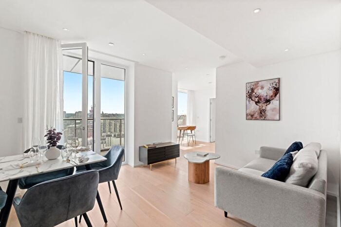 1 Bedroom Flat For Sale In York Place, London, SW11