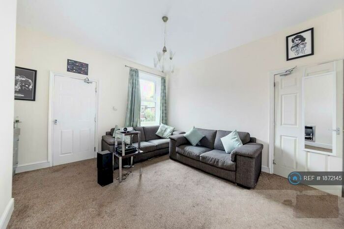 3 Bedroom Terraced House To Rent In Shortridge Terrace, Newcastle Upon Tyne, NE2