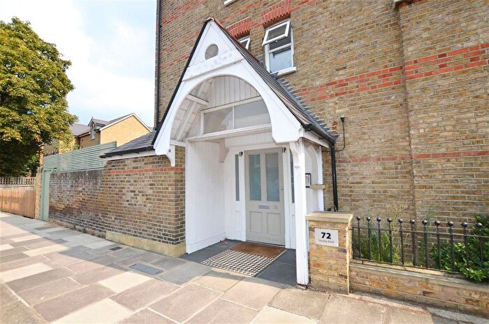 Studio To Rent In Stanley Road, Teddington, TW11