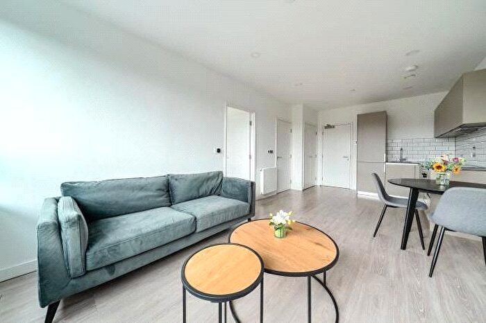 Studio To Rent In Flat Platform, Market Street, Bracknell, RG12