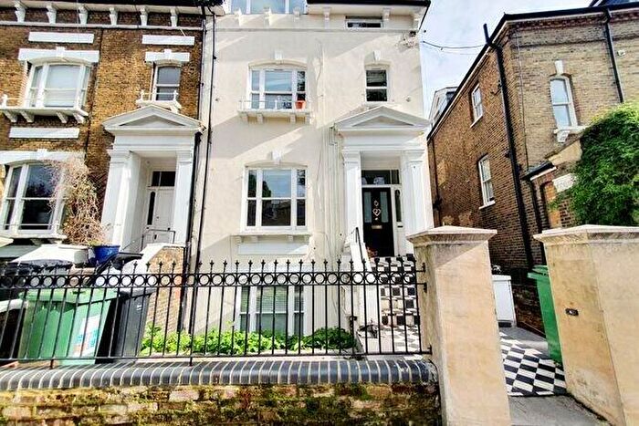 1 Bedroom Flat To Rent In Burghley Road, Kentish Town, NW5