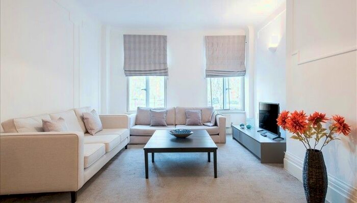 5 Bedroom Flat To Rent In Strathmore Court, NW8