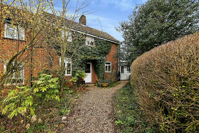 3 Bedroom Semi-Detached House For Sale In Goodricks, Burnham Thorpe, King's Lynn, PE31