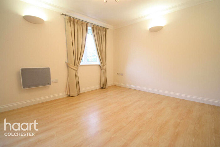 2 Bedroom Apartment To Rent In Shrub End Road, Colchester, CO3