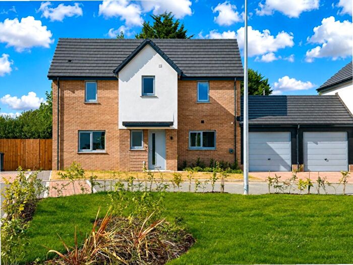 3 Bedroom Link Detached House For Sale In Long Close, Landkey, Barnstaple, Devon, EX32