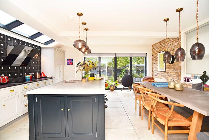 4 Bedroom Property For Sale In St. Marks Avenue, Harrogate, HG2