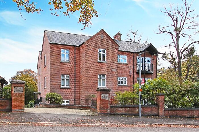 2 Bedroom Flat To Rent In St. Marks Avenue, Salisbury, SP1