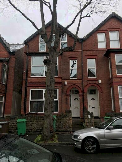 6 Bedroom Semi-Detached House To Rent In Derby Grove, Nottingham, NG7