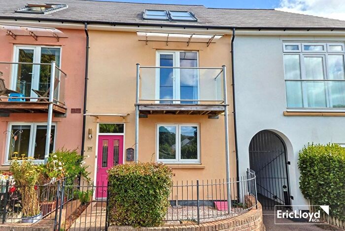 4 Bedroom End Terrace House For Sale In St. Marys Drive, Brixham, TQ5