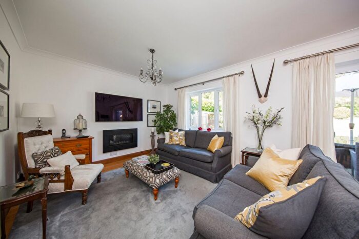4 Bedroom Bungalow For Sale In Stone Street, Seal, Sevenoaks, Kent, TN15