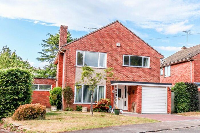 4 Bedroom House To Rent In Leckhampton, GL53