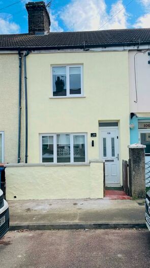 3 Bedroom Terraced House To Rent In William Street, Grays, RM17