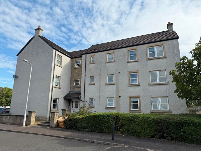 2 Bedroom Flat To Rent In Kirklands, Renfrew, PA4