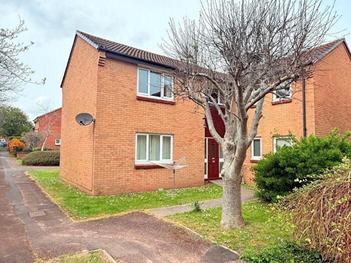 Studio To Rent In Allington Close, Taunton, TA1