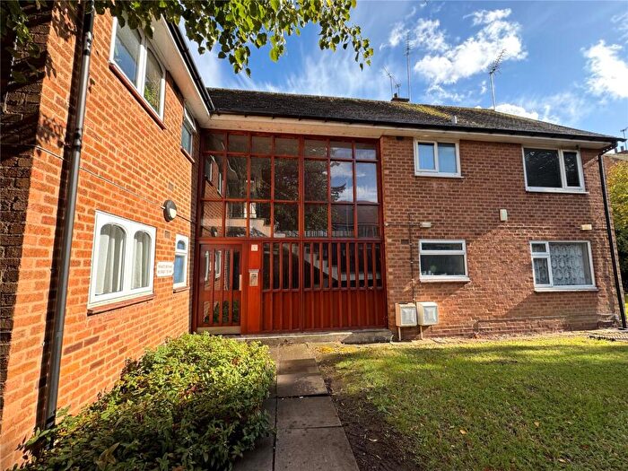 1 Bedroom Flat For Sale In Meon Grove, Birmingham, West Midlands, B33