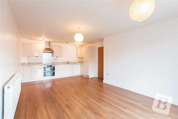 2 Bedroom Apartment For Sale In Maxwell Road, Romford, RM7