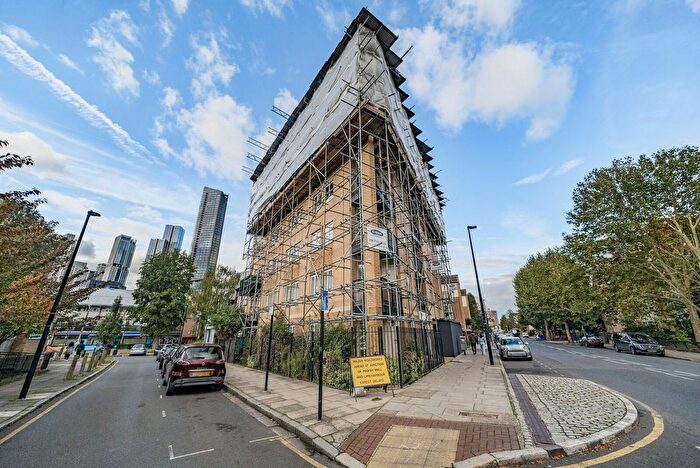 1 Bedroom Flat To Rent In Manchester Road, Isle Of Dogs, London, E14