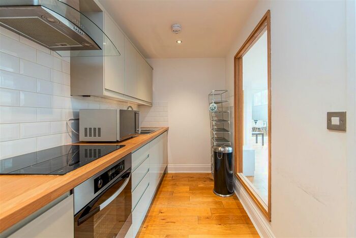 2 Bedroom Flat To Rent In Chaucer Building, Grainger Street, Newcastle Upon Tyne, NE1