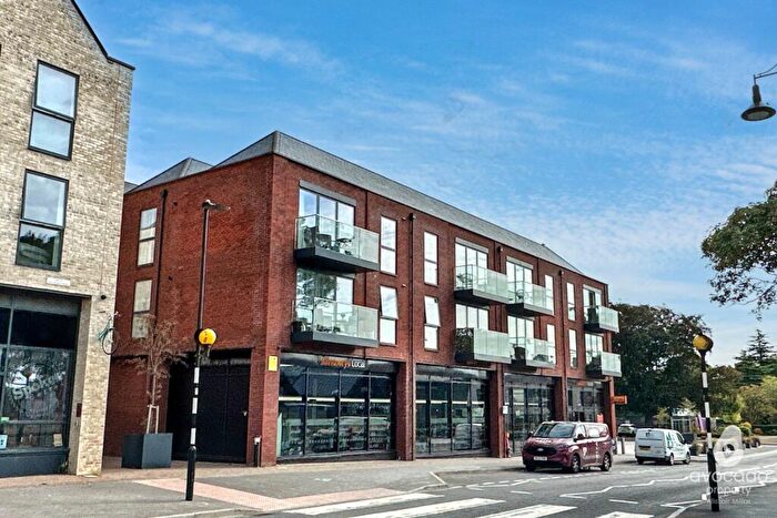 2 Bedroom Flat For Sale In West Castle Street, Upper Heyford, OX25