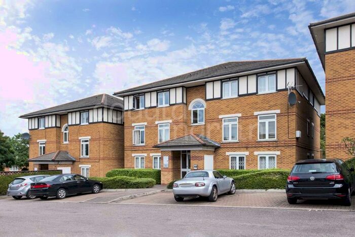 1 Bedroom Flat To Rent In Wenlock Gardens, Hendon, NW4