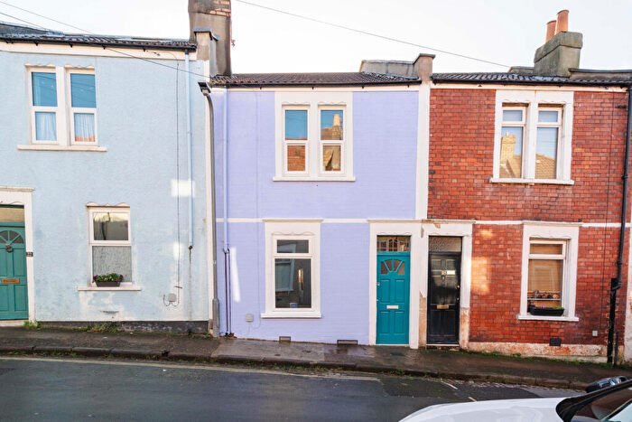 2 Bedroom Terraced House For Sale In Fairfield Place, Southville, Bristol, BS3