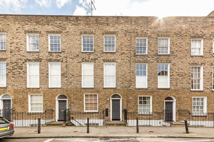 2 Bedroom Flat To Rent In Myddelton Street, Clerkenwell, EC1R