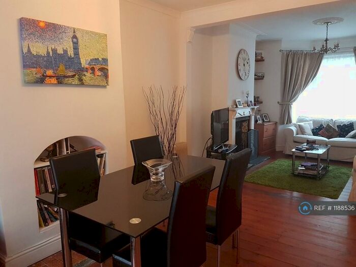 2 Bedroom Terraced House To Rent In Roydene Road, London, SE18