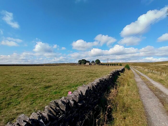 5 Bedroom Detached House For Sale In Foreside Bottom Lane, Denholme, Bradford, BD13