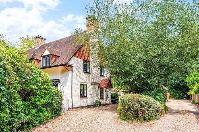 4 Bedroom Detached House For Sale In London Road, Ascot, Berkshire, SL5