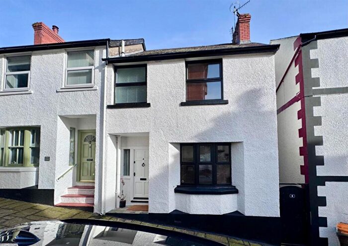 2 Bedroom End Of Terrace House For Sale In Crown Lane, Conwy, LL32