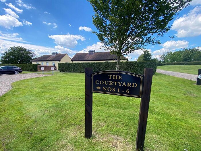 2 Bedroom Flat To Rent In Lower Woodside Farm, Westfield, Brookmans Park, AL9