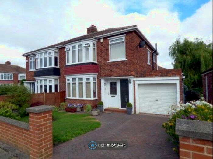 3 Bedroom Semi-Detached House To Rent In Upsall Grove, Stockton On Tees, TS19