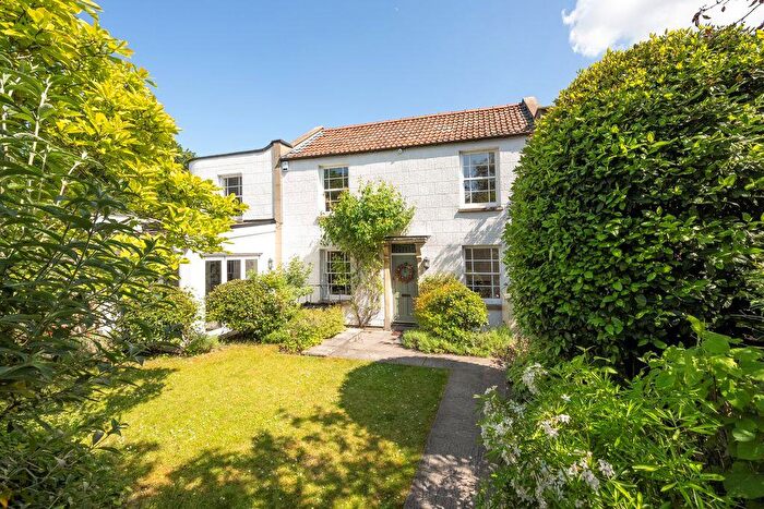 3 Bedroom End Of Terrace House For Sale In St. Vincents Hill | Redland, BS6