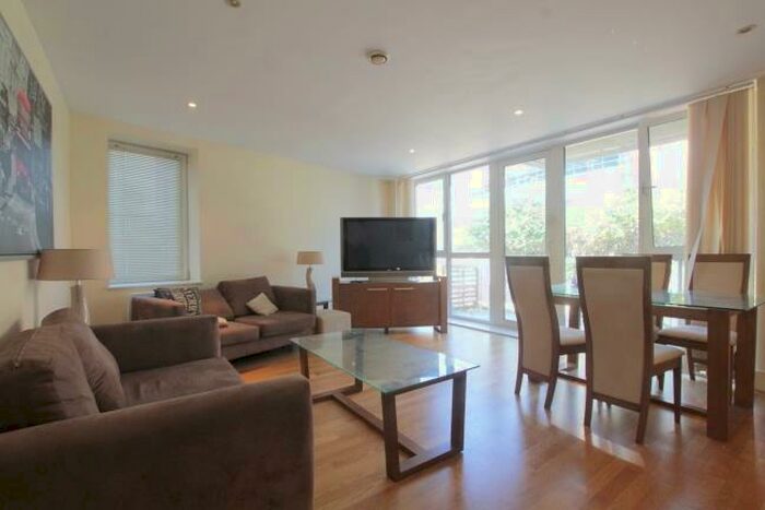2 Bedroom Flat To Rent In Drayton Park, Highbury, N5