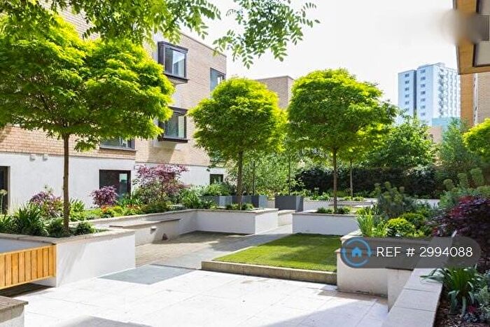 2 Bedroom Flat To Rent In Granville Road, London, NW2
