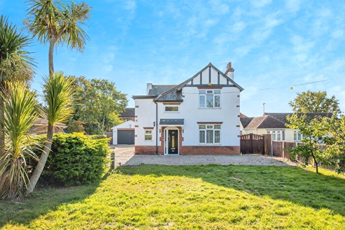 4 Bedroom Detached House For Sale In Ipswich Road, Colchester, CO4