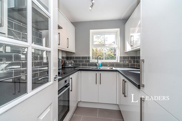 1 Bedroom Flat To Rent In Linclare Place, St Neots, PE19