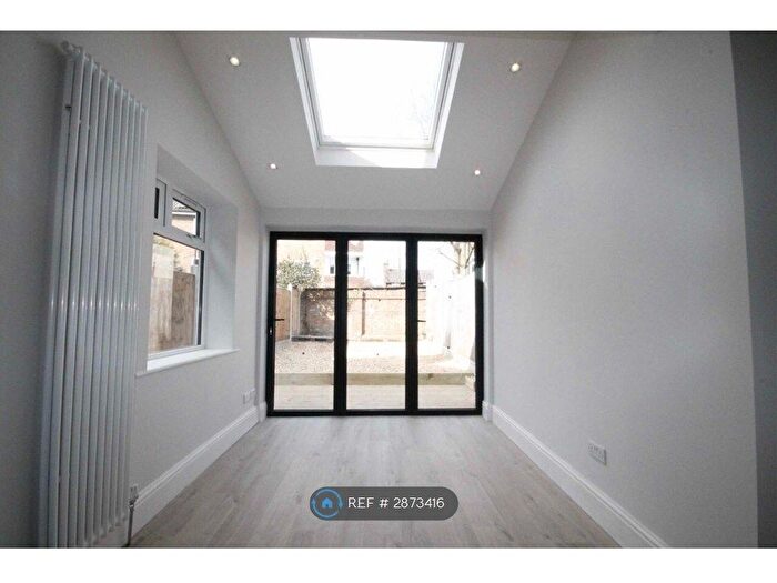 5 Bedroom Terraced House To Rent In Scotts Road, London, E10
