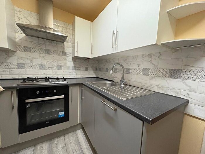 2 Bedroom Apartment To Rent In Cornwall Road, Southampton, SO18