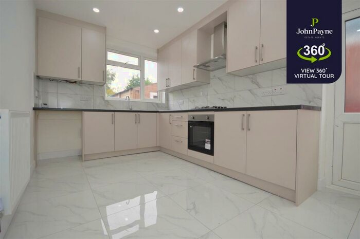 3 Bedroom Semi-Detached House To Rent In Frobisher Road, Styvechale, Coventry, CV3