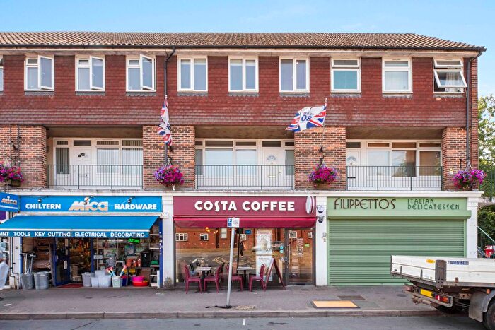 3 Bedroom Flat For Sale In Chenies Parade, Little Chalfont, HP7