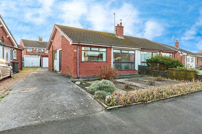 2 Bedroom Bungalow For Sale In Sevenoaks Drive, Thornton-Cleveleys, Lancashire, FY5