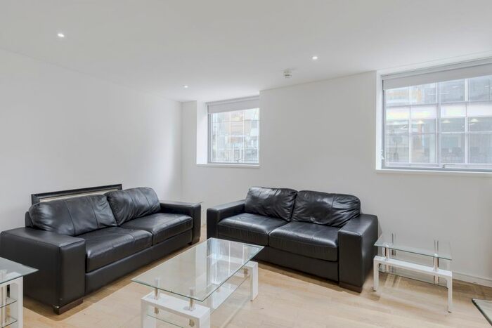 3 Bedroom Flat To Rent In Hermitage Street, London, W2