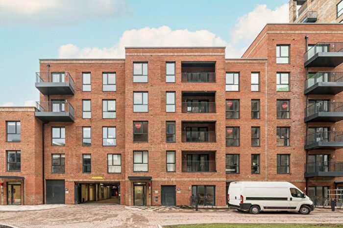 1 Bedroom Apartment To Rent In Vousden Grove, London, SE28