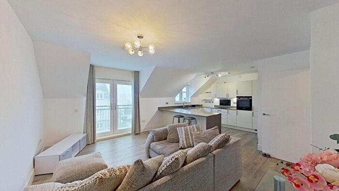 2 Bedroom Flat To Rent In Ramslack Street, Balerno, Midlothian, EH14