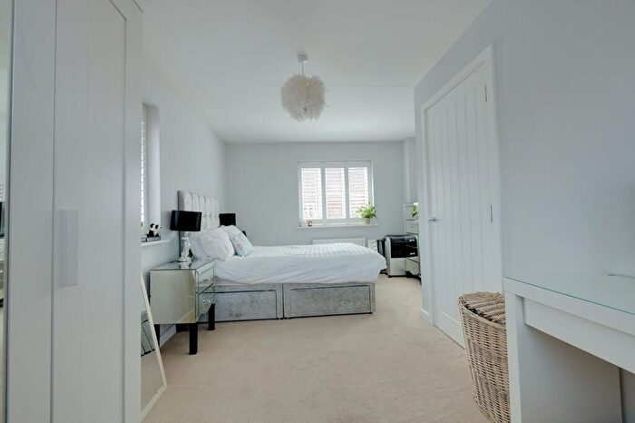 4 Bedroom Detached House For Sale In Bonnet Lane, Burgess Hill, RH15