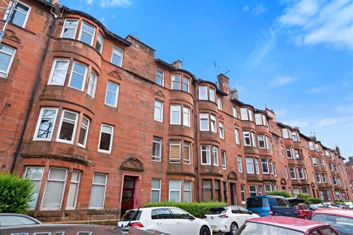 2 Bedroom Flat For Sale In / Fairlie Park Drive, Partick, G11
