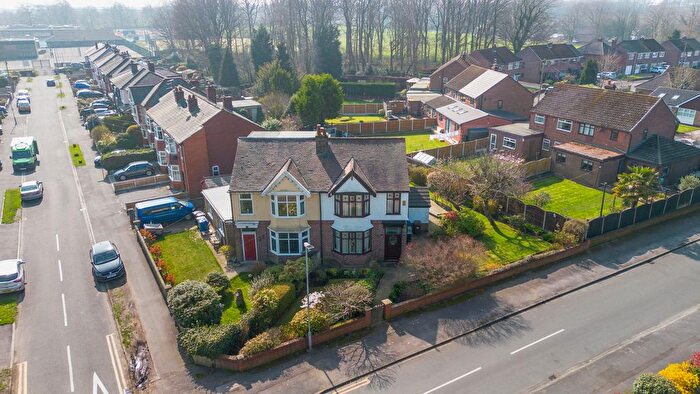 3 Bedroom Semi Detached House For Sale In Vicarage Road, Ashton-In-Makerfield, WN4