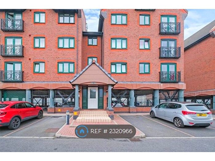 2 Bedroom Flat To Rent In South Ferry Quay, Liverpool, L3