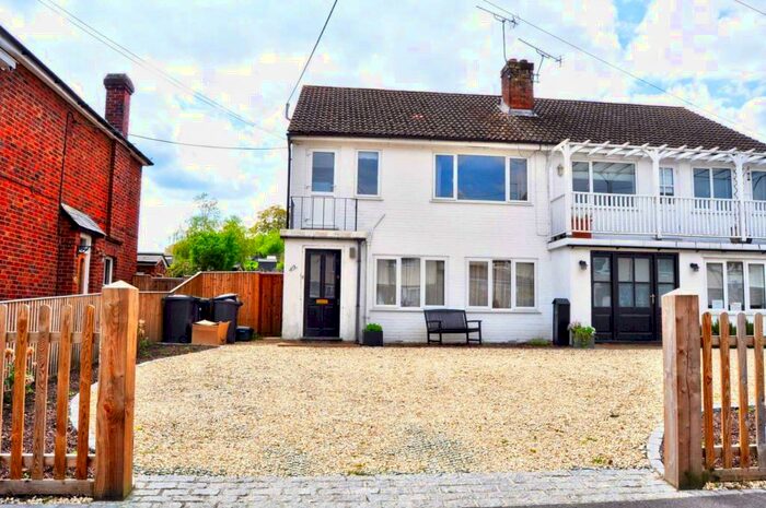 2 Bedroom Maisonette To Rent In Berwick Road, Marlow, SL7